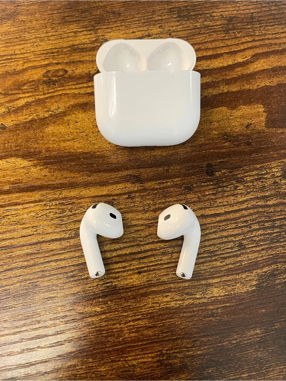 Apple AirPods (3rd Generation) with Lightening Charging Case